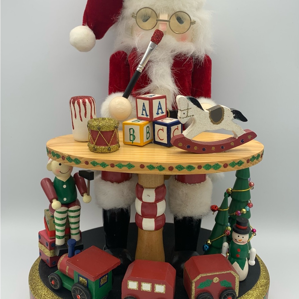 2007 Musical Bombay Company Nutcracker Christmas Santas Workshop Toys Train BOX